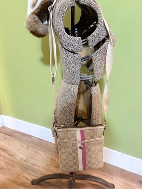Coach Heritage Beige Signature Crossbody with Pink Center Stripe
